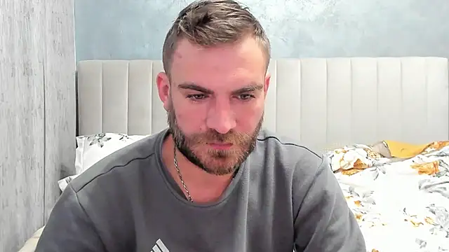 Snapshot of 10in_deluxe chatting on 01/25/25, 07:17 10in deluxe online show from 01/25/25, 07:17