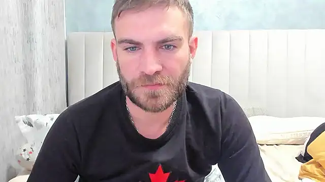 Snapshot of 10in_deluxe chatting on 01/27/25, 08:40 10in deluxe online show from 01/27/25, 08:40