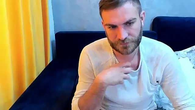 Snapshot of 10in_deluxe chatting on 02/22/25, 07:01 10in deluxe online show from 02/22/25, 07:01