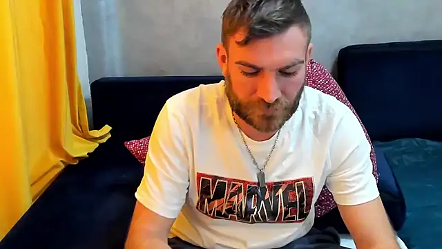 Snapshot of 10in_deluxe chatting on 02/24/25, 11:21 10in deluxe online show from 02/24/25, 11:21