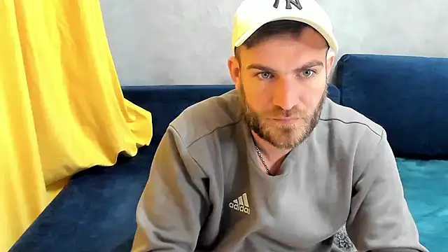 Snapshot of 10in_deluxe chatting on 02/28/25, 05:37 10in deluxe online show from 02/28/25, 05:37