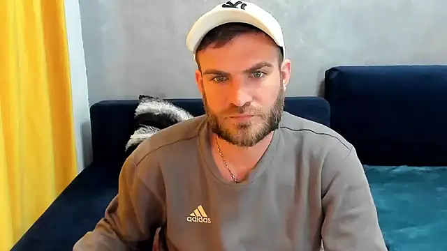 Snapshot of 10in_deluxe chatting on 03/01/25, 08:13 10in deluxe online show from 03/01/25, 08:13