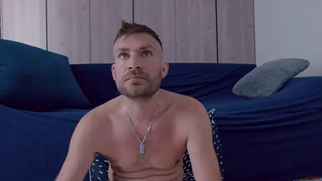 Snapshot of 10in_deluxe chatting on 10/15/25, 06:57 10in deluxe online show from 10/15/25, 06:57