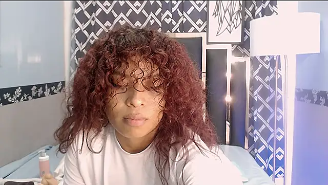 Naomi Tylers online show from 10/04/25, 11:58