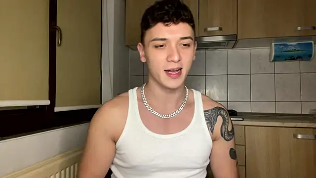 Snapshot of Joedonovan1 chatting on 12/16/24, 07:54 Joedonovan1 online show from 12/16/24, 07:54