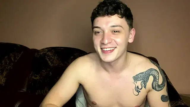 Snapshot of Joedonovan1 chatting on 02/04/25, 10:13 Joedonovan1 online show from 02/04/25, 10:13