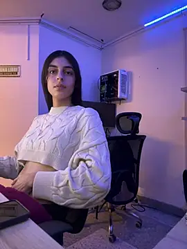 cristel 17 online show from 12/22/24, 10:17