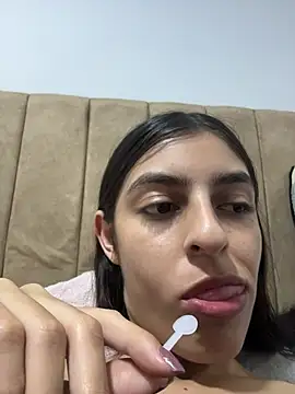 Snapshot of cristel_17 chatting on 04/10/26, 03:12 cristel 17 online show from 04/10/26, 03:12