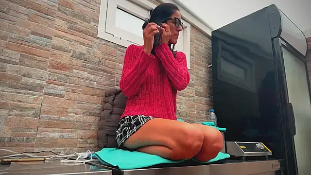 Snapshot of barfantasy chatting on 12/20/25, 11:28 barfantasy online show from 12/20/25, 11:28