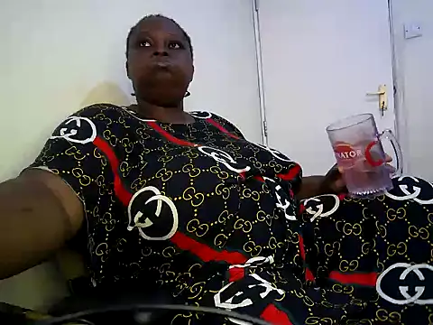 Snapshot of Sweetthick001 chatting on 04/03/26, 10:13 Sweetthick001 online show from 04/03/26, 10:13