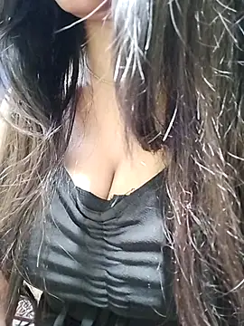 Shreya727 online show from 11/18/25, 07:51