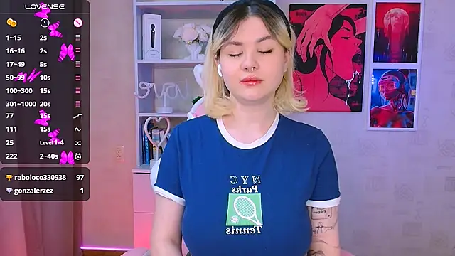 Snapshot of cutie_mili chatting on 01/20/25, 12:18 cutie mili online show from 01/20/25, 12:18