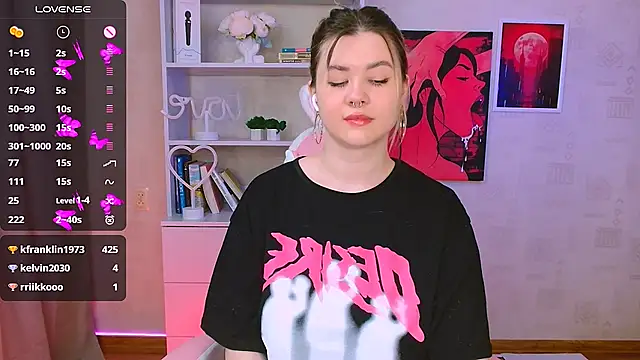 Snapshot of cutie_mili chatting on 01/22/25, 12:17 cutie mili online show from 01/22/25, 12:17