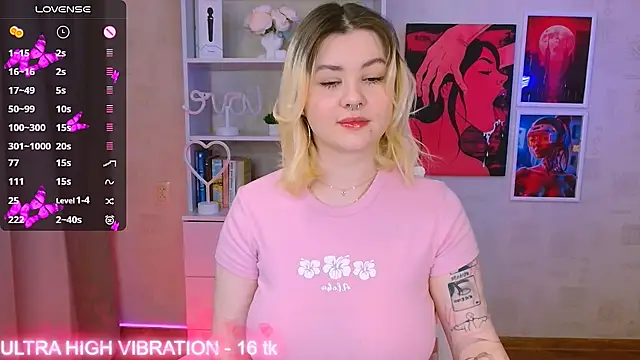 Snapshot of cutie_mili chatting on 01/29/25, 08:51 cutie mili online show from 01/29/25, 08:51