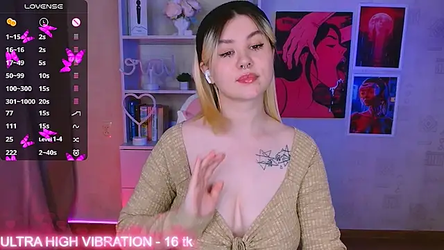 Snapshot of cutie_mili chatting on 02/04/25, 02:53 cutie mili online show from 02/04/25, 02:53