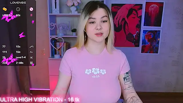 Snapshot of cutie_mili chatting on 02/09/25, 07:09 cutie mili online show from 02/09/25, 07:09