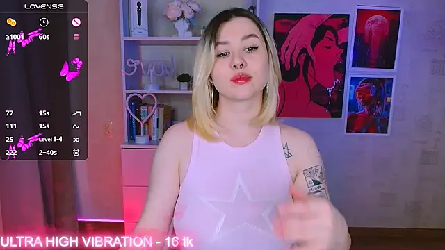 Snapshot of cutie_mili chatting on 02/17/25, 07:04 cutie mili online show from 02/17/25, 07:04