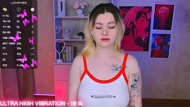 Snapshot of cutie_mili chatting on 02/18/25, 02:59 cutie mili online show from 02/18/25, 02:59