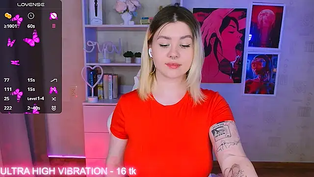 Snapshot of cutie_mili chatting on 02/20/25, 10:16 cutie mili online show from 02/20/25, 10:16