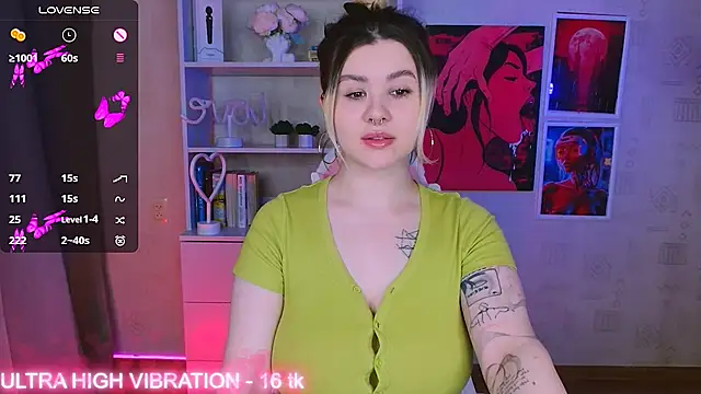 Snapshot of cutie_mili chatting on 02/22/25, 03:01 cutie mili online show from 02/22/25, 03:01