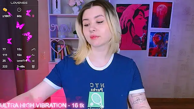 Snapshot of cutie_mili chatting on 02/28/25, 03:15 cutie mili online show from 02/28/25, 03:15