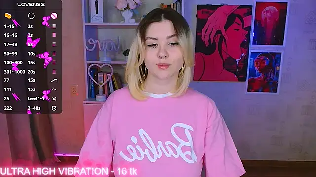 Snapshot of cutie_mili chatting on 03/05/25, 01:39 cutie mili online show from 03/05/25, 01:39