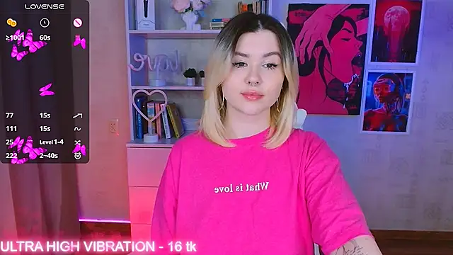 Snapshot of cutie_mili chatting on 03/07/25, 11:07 cutie mili online show from 03/07/25, 11:07