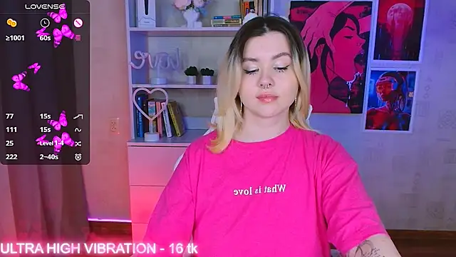 Snapshot of cutie_mili chatting on 03/07/25, 02:12 cutie mili online show from 03/07/25, 02:12