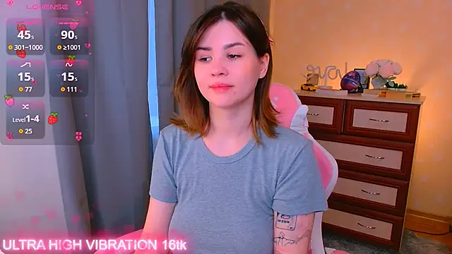 Snapshot of cutie_mili chatting on 09/25/25, 06:50 cutie mili online show from 09/25/25, 06:50