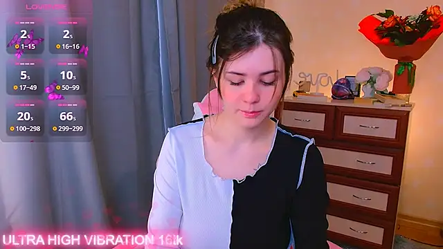 Snapshot of cutie_mili chatting on 09/30/25, 07:02 cutie mili online show from 09/30/25, 07:02