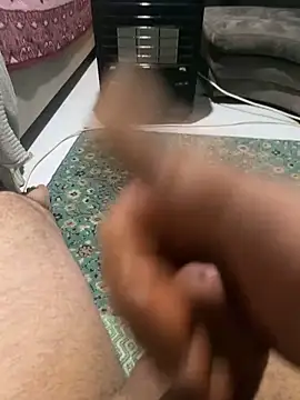 Snapshot of azginnn35 chatting on 02/04/26, 10:47 azginnn35 online show from 02/04/26, 10:47