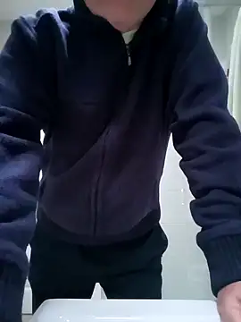 Snapshot of jonjoey123 chatting on 12/17/24, 01:05 jonjoey123 online show from 12/17/24, 01:05