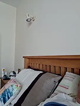 Snapshot of jonjoey123 chatting on 10/22/25, 12:16 jonjoey123 online show from 10/22/25, 12:16