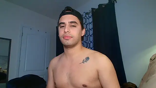 Snapshot of thonylewys chatting on 09/29/25, 12:38 thonylewys online show from 09/29/25, 12:38