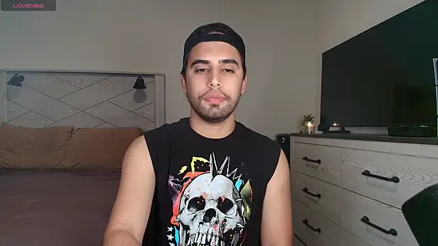 Snapshot of thonylewys chatting on 10/17/25, 02:48 thonylewys online show from 10/17/25, 02:48