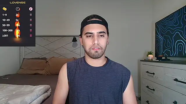 Snapshot of thonylewys chatting on 10/27/25, 12:26 thonylewys online show from 10/27/25, 12:26