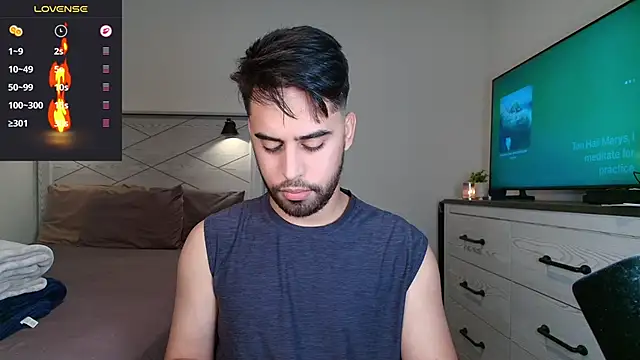 Snapshot of thonylewys chatting on 11/18/25, 05:28 thonylewys online show from 11/18/25, 05:28