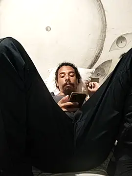 Snapshot of iirgastam3 chatting on 04/16/26, 12:11 iirgastam3 online show from 04/16/26, 12:11