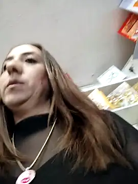 Mia Novikov online show from 12/15/25, 06:34