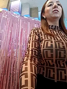 Snapshot of Mia_Novikov chatting on 05/29/26, 05:11 Mia Novikov online show from 05/29/26, 05:11