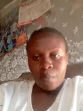 Snapshot of Amelyah chatting on 12/18/25, 11:38 Amelyah online show from 12/18/25, 11:38