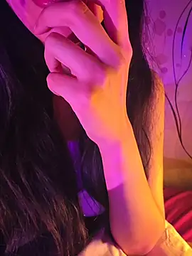 aloneathome online show from 12/20/25, 06:04