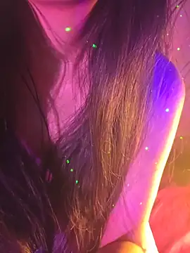 aloneathome online show from 12/21/25, 07:26