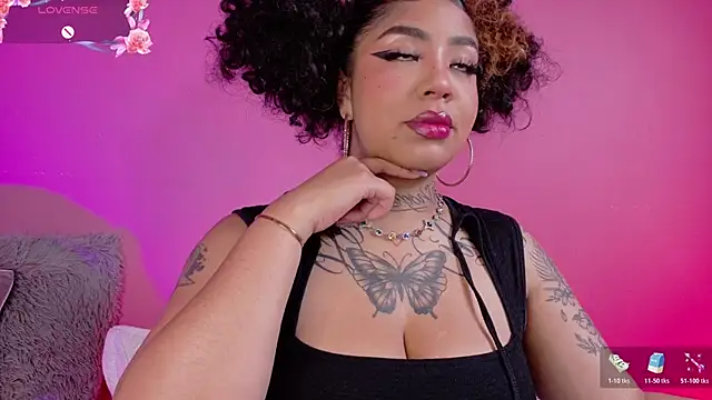 foxxy-lov3 online show from 03/06/26, 01:40