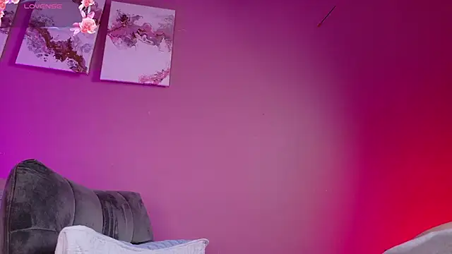 foxxy-lov3 online show from 03/07/26, 01:41