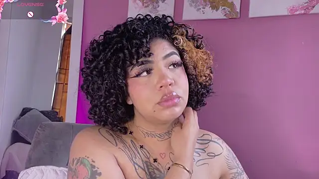 Snapshot of foxxy-lov3 chatting on 03/24/26, 02:22 foxxy-lov3 online show from 03/24/26, 02:22