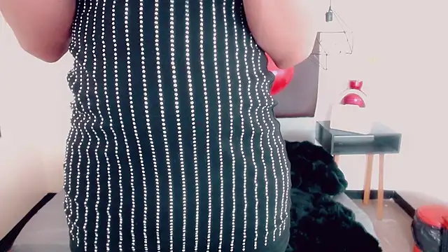 Snapshot of hilary_rodriguez chatting on 02/16/25, 01:36 hilary rodriguez online show from 02/16/25, 01:36