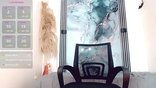 Snapshot of hilary_rodriguez chatting on 11/18/25, 07:07 hilary rodriguez online show from 11/18/25, 07:07