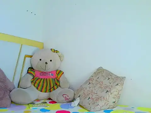 DayanaWood online show from 10/17/25, 02:19