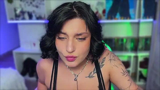 Snapshot of rich_peaches chatting on 01/12/25, 05:01 rich peaches online show from 01/12/25, 05:01